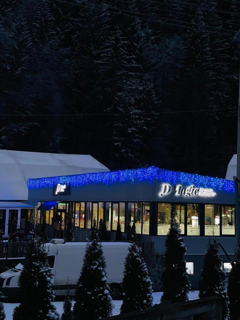 D' Magic Hotel Brosteni Exterior photo